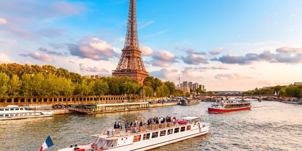 Seine River Cruises i Paris landmärken till naturliga underverk